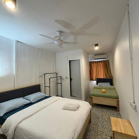 5 Minutes Airport Lodge Kampong Patagas Экстерьер фото