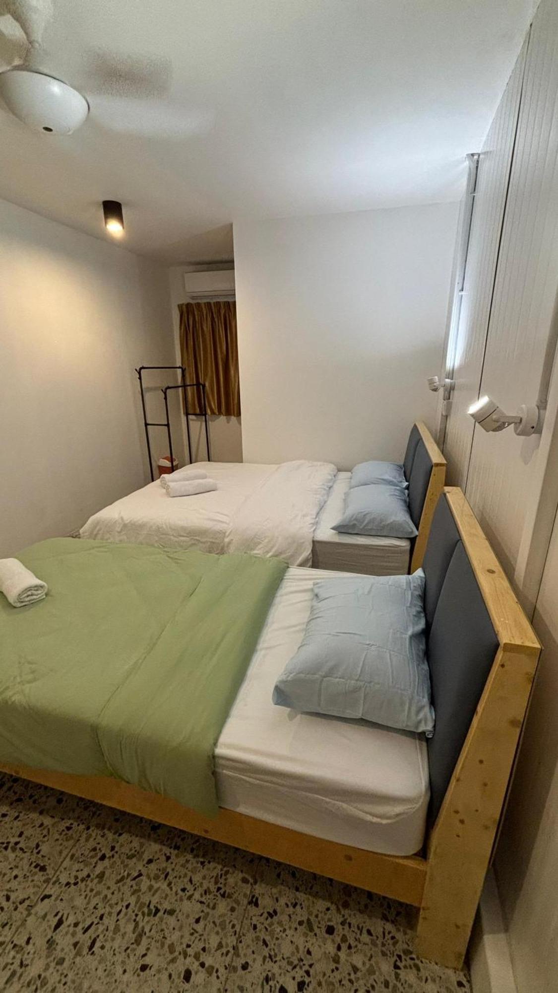 5 Minutes Airport Lodge Kampong Patagas Экстерьер фото